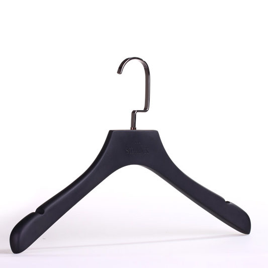 luxury wooden hanger