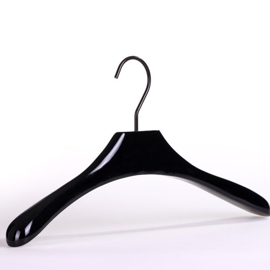 luxury wooden hanger